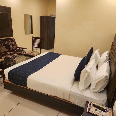 Hotel Aerotech Near Delhi Airport New Delhi Luaran gambar